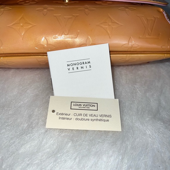 Louis Vuitton Thompson Vernis - Picture 10 of 16